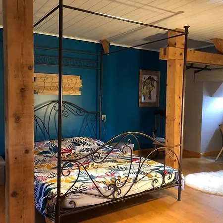 La Maison De Suzanne Hébergement de vacances Murol